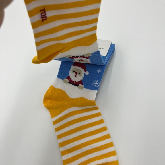 Cute Christmas themed socks, holiday gift, gift for unisex, kind gift, gift idea - Picture 4 of 12
